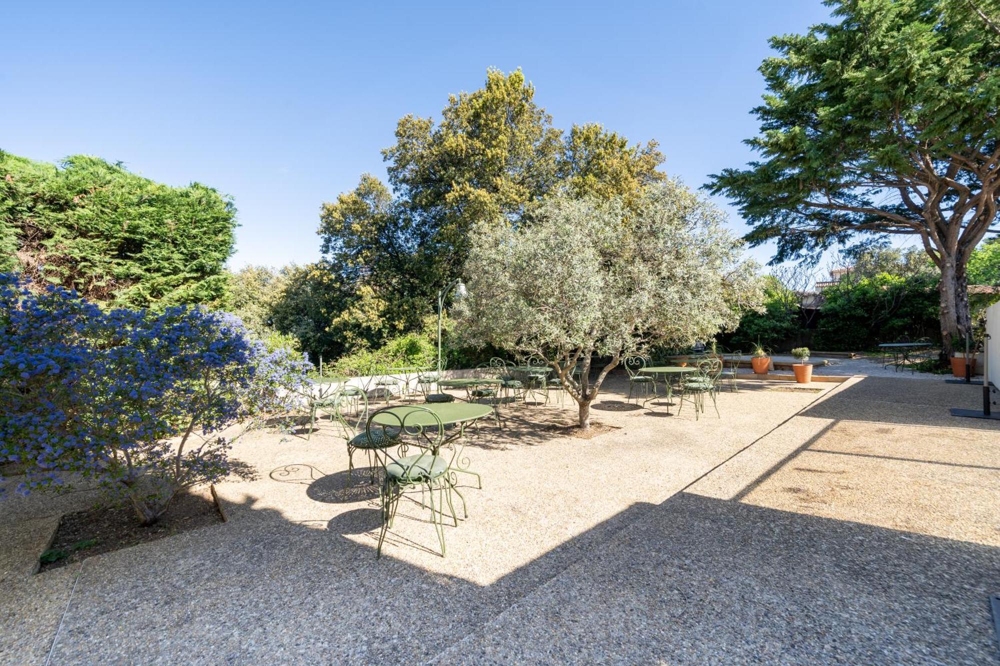 Hotel La Garrigue & Bar Piscine Venasque Esterno foto